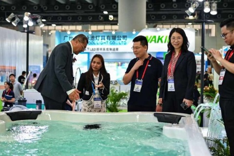 中国(广州)桨板运动及皮划艇展览会展会现场图片