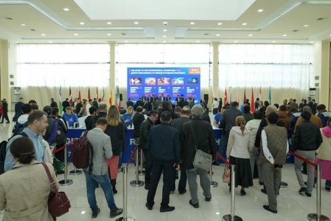 乌兹别克斯坦矿业、工程机械、矿山机械展览会展会现场图片