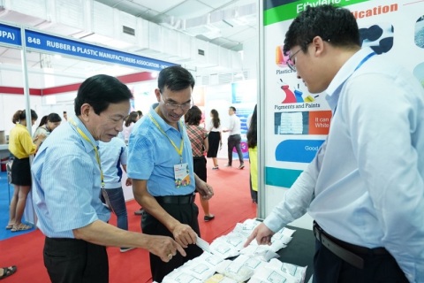 越南河内塑料橡胶展览会展会现场图片