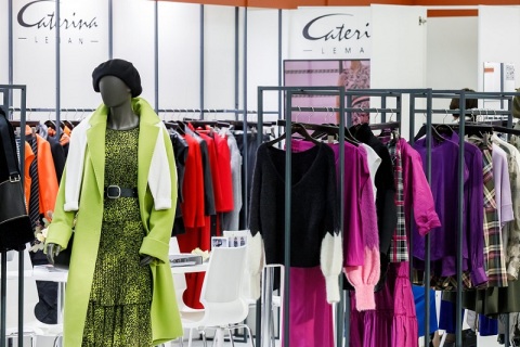 俄罗斯纺织品及服装全产业链展览会展会现场图片