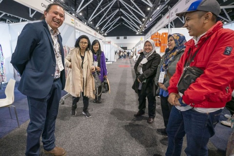 澳洲澳大利亚墨尔本纺织服装采购展展会现场图片
