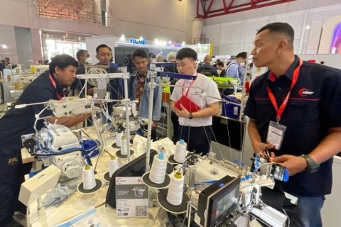 印尼雅加达纺织机械展览会展会现场图片