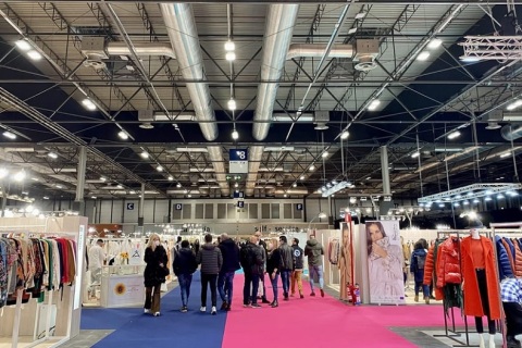 西班牙马德里服装展览会展会现场图片