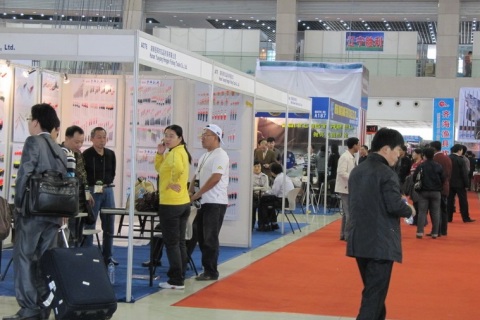 威海钓鱼用品、钓具、渔具展览会展会现场图片