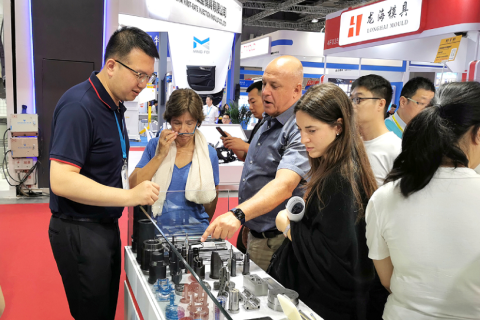 苏州国际医疗器械设计与制造技术展览会展会现场图片
