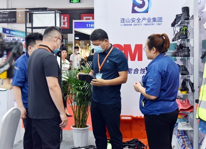 东北沈阳校服园服与职业服装定制博览会