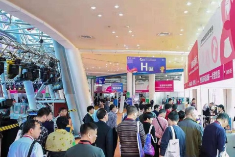 中国(石狮)校园服饰展览会展会现场图片