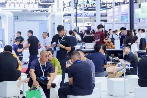 北京国际电动重卡展览会展会现场图片