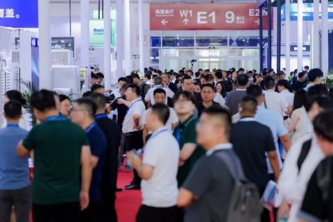 北京国际电动重卡展览会展会现场图片